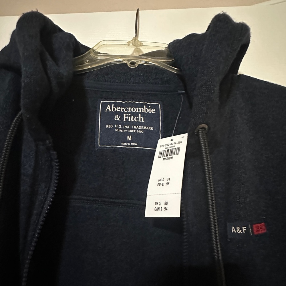 Brand new with Tag Men’s Abercrombie and Fitch full zip hoodie